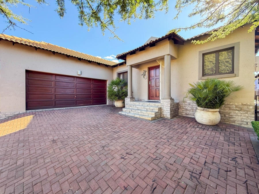 3 Bedroom Property for Sale in Melodie North West